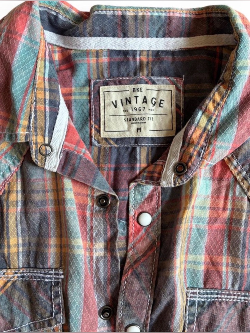 BKE Vintage Washed Men’s plaid Button Down Medium - Picture 3 of 7